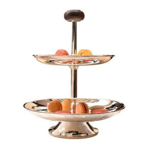 Support à gâteau 3 étages en acier inoxydable doré, design attrayant, pour la présentation de cupcakes, desserts, vaisselle et événements. - Product Image 3