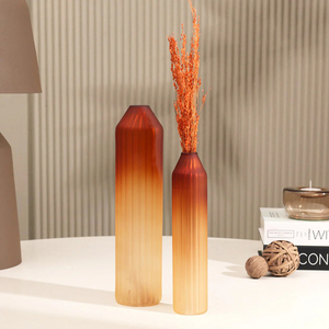 Jarrón de Vidrio Delgado Decorativo Premium con Acabado Esmerilado Ámbar para un Estilo Elegante en el Hogar y la Oficina - Product Image 1