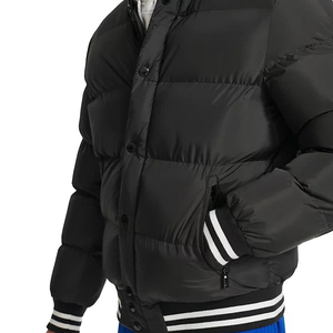 Chaqueta Acolchada Negra para Hombre, Cortavientos, Informal, de Invierno, con Cierre, Estilo Bomber, Corte Regular, Color Sólido, Relleno de Poliéster, Gruesa - Product Image 4