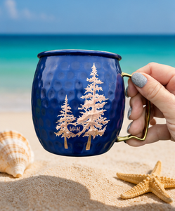 Taza de Cobre Blanca Martillada Artesanal, Elegante Taza Moscow Mule con Grabado de Pinos y Bosque, Monograma con Iniciales y Corazón - Product Image 3