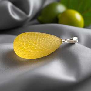 จี้รูปหยดน้ำอำพันบอลติกสีเหลืองมะนาว สร้อยคอเงินแท้ประดับพลอยแท้ ของขวัญสำหรับผู้หญิง - Product Image 3