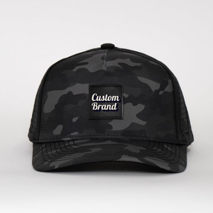 Venta al por mayor de alta calidad OEM ODM personalizado PVC Parche de goma Logo 5 Panel deportes gorras láser agujero gorras de béisbol impermeable camuflaje - Product Image 1