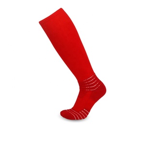 Vente en gros de chaussettes de football unisexes antidérapantes de haute performance, design sportif élite, personnalisables - Product Image 5