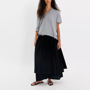 Camiseta Oversize de Mujer con Cuello en V, Gris, Manga Corta, Tejido Holgado, Ajuste Regular, Color Sólido, Estilo Urbano, Ropa Casual para Adultos - Product Image 3