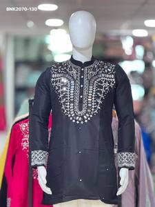 Nueva colección de kurta corta de manga larga con yoke y trabajo de espejo en seda pura y pantalón de algodón, proveedor de la India. - Product Image 2