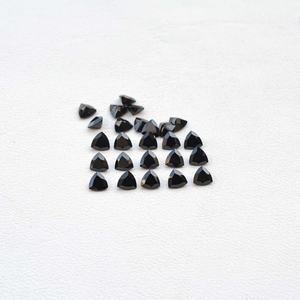 Vente en gros 3mm-10mm naturel noir onyx trillion taillé pierres précieuses en vrac AAA qualité bijoux de luxe de la boutique en ligne - Product Image 4