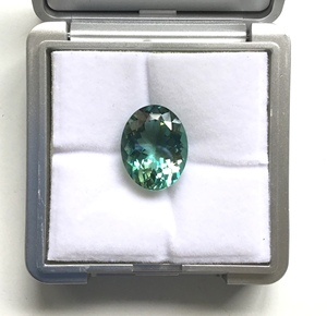 Piedra de Aguamarina Verde Natural de 10.70 Quilates, Corte Ovalado, para Joyería Fina - Product Image 2