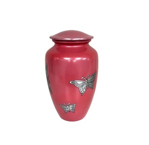 Urne funéraire en métal rouge cerise avec élégantes illustrations de papillons, forme incurvée, couvercle en dôme sécurisé, porte-souvenir commémoratif - Product Image 2