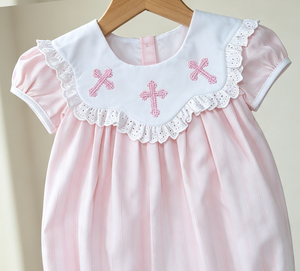 Romper de algodón 100% para bebé niña, de manga corta, con detalles de punto de cruz, perfecto para Pascua. - Product Image 4