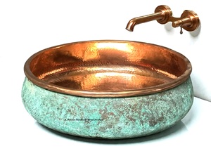 Lavabo rond en cuivre vert patiné Delicate Metals DS-153, finition cuivre antique, durable, de luxe, pour la maison, 40 cm - Product Image 3