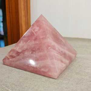 Pirámide de cristal de cuarzo rosa natural de alta calidad, pulida, piedra curativa, energía Feng Shui, pirámide de piedra preciosa del amor para regalos - Product Image 3