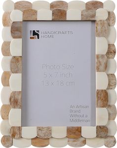 Cadre photo artisanal marron fait main avec incrustation d'os à motif festonné pour mur et décoration intérieure bohème, rustique et vintage - Product Image 1
