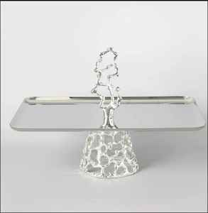 Plateau rectangulaire en bois avec poignées en laiton, plateau de service et de présentation de luxe, décoration rustique moderne pour la maison - Product Image 4