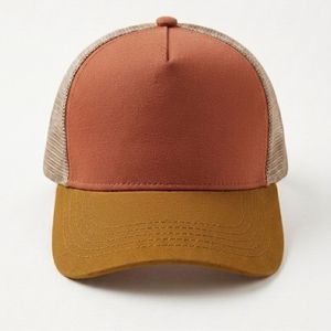 Casquette de baseball bicolore en coton avec visière incurvée et dos en maille, réglable, pour l'extérieur, personnalisable avec broderie de logo - Product Image 1