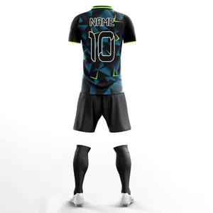 Ensemble d'uniformes de football personnalisés, noir, manches courtes, 100% polyester, respirant, léger, vêtements d'équipe - Product Image 4