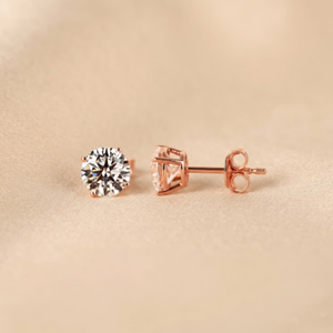 Boucles d'oreilles solitaires en diamant de culture, or 18 carats |   Boucles d'oreilles en diamant créé en laboratoire taille émeraude, clarté VVS, 6,5 mm |   Bijoux fins - Product Image 2