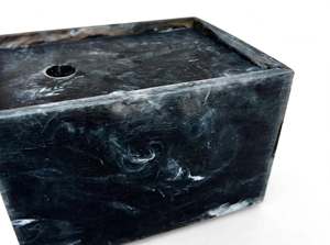 Boîte à mouchoirs rectangulaire en résine veinée noire et blanche, stabilisée aux UV, design moderne, à poser au sol ou sur table, pour salon, décoration intérieure - Product Image 4