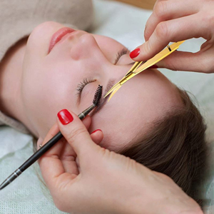 Ciseaux à micro-spring à lame courbée de haute qualité en acier inoxydable durable pour extensions de cils et soins des sourcils, logo personnalisé - Product Image 6