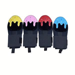 Gants de baseball personnalisés avec logo et design, de haute qualité, durables, légers, pour hommes/femmes, avec ajustement réglable - Product Image 6