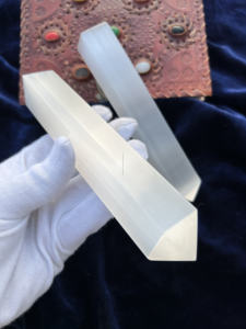 Tour de sélénite polie écologique en gros Art populaire Big Love Healing Crystal Wand for Feng Shui Energy Cleansing Spiritual - Product Image 4