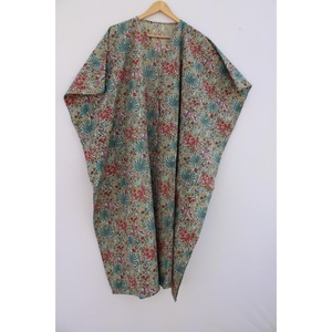 Vestido Kaftán Floral Boho, Hecho a Mano en India, Estampado Digital, Maxi Vestido Informal para la Playa, Vestido Étnico de Verano, 100% Algodón - Product Image 4