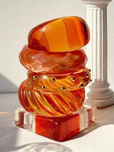 กำไลเรซิ่นทำมือ พิมพ์ลายดิจิทัล สีพื้นเรียบหรู เครื่องประดับแฟชั่นคุณภาพพรีเมียมสำหรับผู้หญิง ขายส่ง คุณภาพส่งออก - Product Image 2