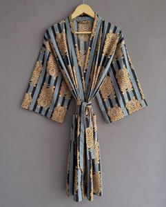 Bata Kimono con Estampado de Dibujos Animados para Mujer, Camisón de Verano de Algodón Suave y Transpirable, Vestidos Casuales con Cuello en V Hechos a Mano ODM - Product Image 4