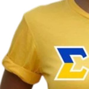 Camiseta de Mujer Personalizada con Letras Griegas en Dos Colores, Diseño de Dos Tonos, Manga Corta, Cuello Redondo, Informal, Universitaria, con Estampado Gráfico - Product Image 4