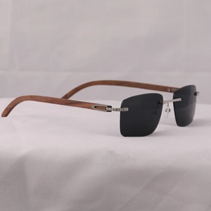 Unisex Eyeglasses Studded With Moissanite Diamonds Ideal for Everyday Wear unique Designer Luxury <b>Sunglasses</b> - Product Image 5