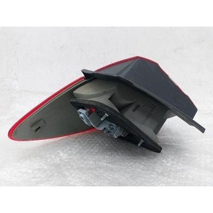 Feu arrière droit d'occasion classe B A2468200264 - Product Image 4