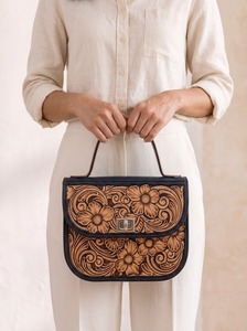 Sac à bandoulière vintage en cuir véritable gaufré géométrique avec chaîne et fermeture éclair marron pour femme, idéal au quotidien - Product Image 5