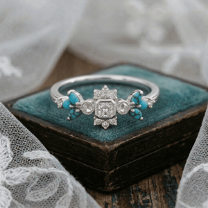 Anillo de Oro Macizo de Lujo con Amatista y Diamantes Reales, Diseño Nuevo y Elegante - Product Image 1