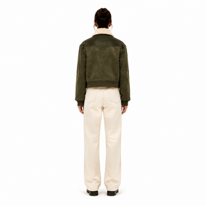 Blouson Bomber Femme en Daim de Buffle Épais, Coupe Boxy Courte, avec Col Bordé de Fourrure, Doublure en Polyester, Fabricant OEM - Product Image 2