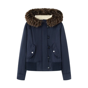 Manteau tendance 2026 avec col en fourrure pour femme, idéal automne-hiver, avec capuche ajustable (édition européenne et américaine) - Product Image 4