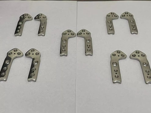 Placas de Bloqueo TPLO Premium de Acero Inoxidable, Implantes Ortopédicos Veterinarios, Sistema de Reparación del Ligamento Cruzado Canino TPLO - Product Image 3