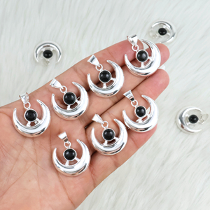 Colgante de luna creciente de ónix negro natural al por mayor, chapado en plata de ley 925, dije de moda con engaste de bisel, joyería de piedras preciosas a granel - Product Image 6
