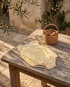 Mono de Bebé de Algodón Orgánico de Alta Calidad, Amarillo Estampado, Sin Mangas, Suave, para Recién Nacidos, Proveedor de Ropa Infantil - Product Image 4