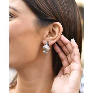 Meera Jaipur <b>Fine</b> <b>Stud</b> <b>Earrings</b> Elegant Silver Design for Women - Product Image 2
