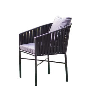 Juego de muebles de exterior de ratán de cuerda negra de 5 piezas, 4 sillas y mesa | Horticlub - Product Image 1