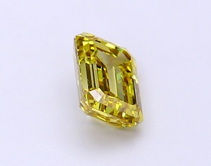 Diamant CVD de 1,06 ct, taille émeraude, jaune intense fantaisie, VS2, haute performance, pierre de laboratoire durable pour bijouterie professionnelle - Product Image 5