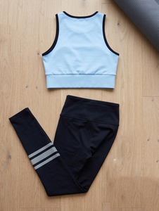 Conjunto de Dos Piezas de Yoga con Manga Larga y Leggings, Ropa Deportiva para Mujer, Top Corto y Leggings para Entrenamiento - Product Image 2