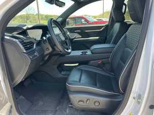 GMC Acadia Denali AWD 2024, Asientos de Cuero, Interior Oscuro, Control de Crucero Adaptativo, Neumáticos R19, Techo Panorámico - Product Image 3