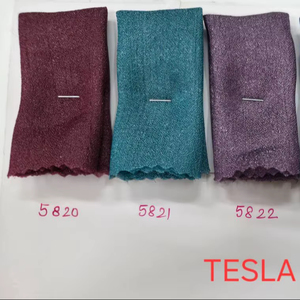 ผ้าลายสก็อตคุณภาพดี เนื้อผ้าบางเบา ไม่ถักทอ เหมาะสำหรับชุดสาหรี่งานแต่งงานสำหรับเด็กผู้หญิง จากกูร์การัต - Product Image 1