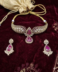 Wholesale Traditional Indian Choker Necklace <b>Set</b> Fashion Pink <b>Crystal</b> Stone Collar Necklace And Drop Earrings <b>Set</b> Artificial <b>Set</b> - Product Image 3
