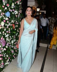 Sarees pour femmes pakistanaises indiennes Belle Georgette Sequin Brodé Partywear Saree pour mariage et fête pour femmes à - Product Image 3