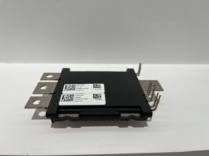 Módulo de Fase-Pata SiC Hitachi Energy 5SFG 1100B07xxxx RoadPak, 750 V, 1100 A, para Sistemas de Propulsión de Vehículos Eléctricos, Camiones y Autobuses, Equipos de Carga - Product Image 2