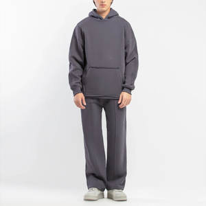 Ensemble de survêtement baggy tendance style urbain, confortable pour le quotidien et les loisirs - Product Image 1