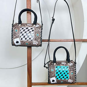 Collection de sacs Speedy Grand Moyen Petit Sac à main en cuir de vache travaillé à la main avec un design d'as de pique Sac de voyage miniature de luxe pour femmes - Product Image 5