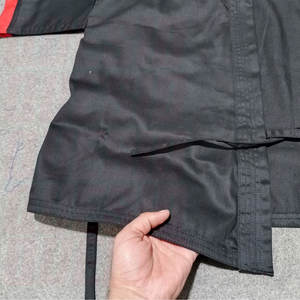 Kimono de karaté confortable Woosung, tenue de karaté OEM et ODM, vente flash, échantillon disponible, uniformes de karaté 8oz 10oz, vêtements d'arts martiaux - Product Image 2