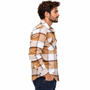 Camisa de franela a cuadros marrón para hombre, manga larga, estilo workwear, con botones y bolsillos en el pecho. - Product Image 5